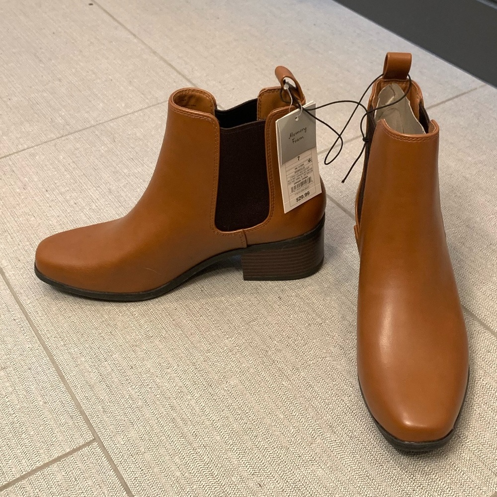 Tan brown ankle booties,